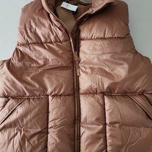 The Gap Puffy Vest Size XL Tall